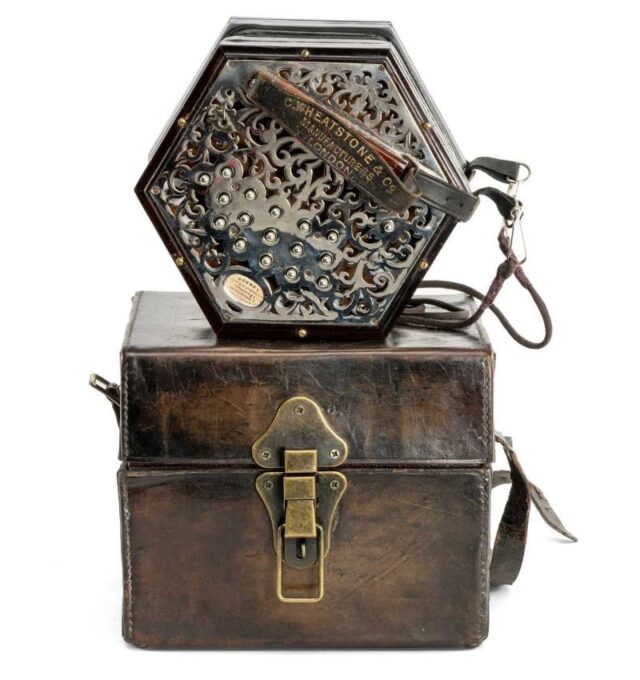 Concertina Linota SOLD 3200