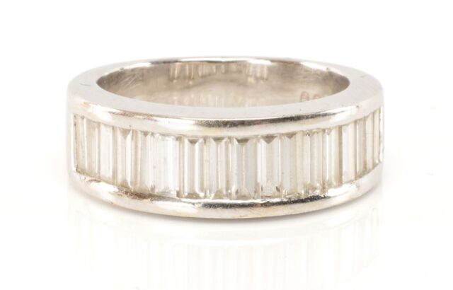 18CT Gold Diamond Half Hoop Ring