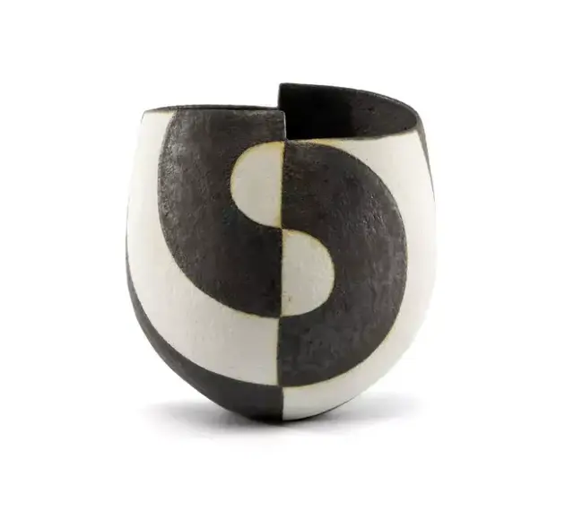 B6352820 4558 4985 b624 b41f00cd4eea