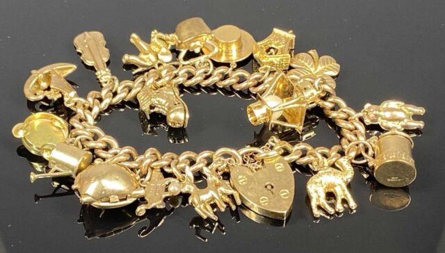 Charm bracelet