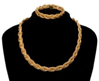 18CT Gold Choker Necklace