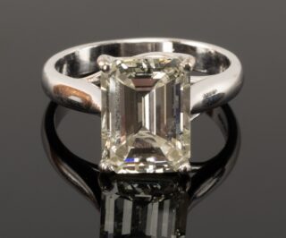 18CT White Gold Emerald-Cut Diamond Ring