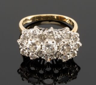 18CT Gold Diamond Cluster Ring