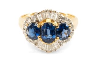 18CT Gold Sapphire & Diamond Cluster Ring