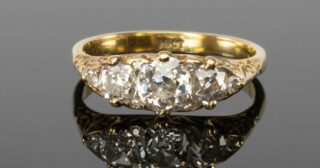 18ct Yellow Gold Diamond Ring