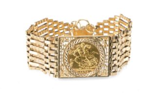 Elizabeth II Sovereign Bracelet